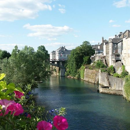 Couett'Hotel Oloron Sainte Marie ภายนอก รูปภาพ