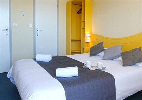 Couett'Hotel Oloron Sainte Marie ภายนอก รูปภาพ